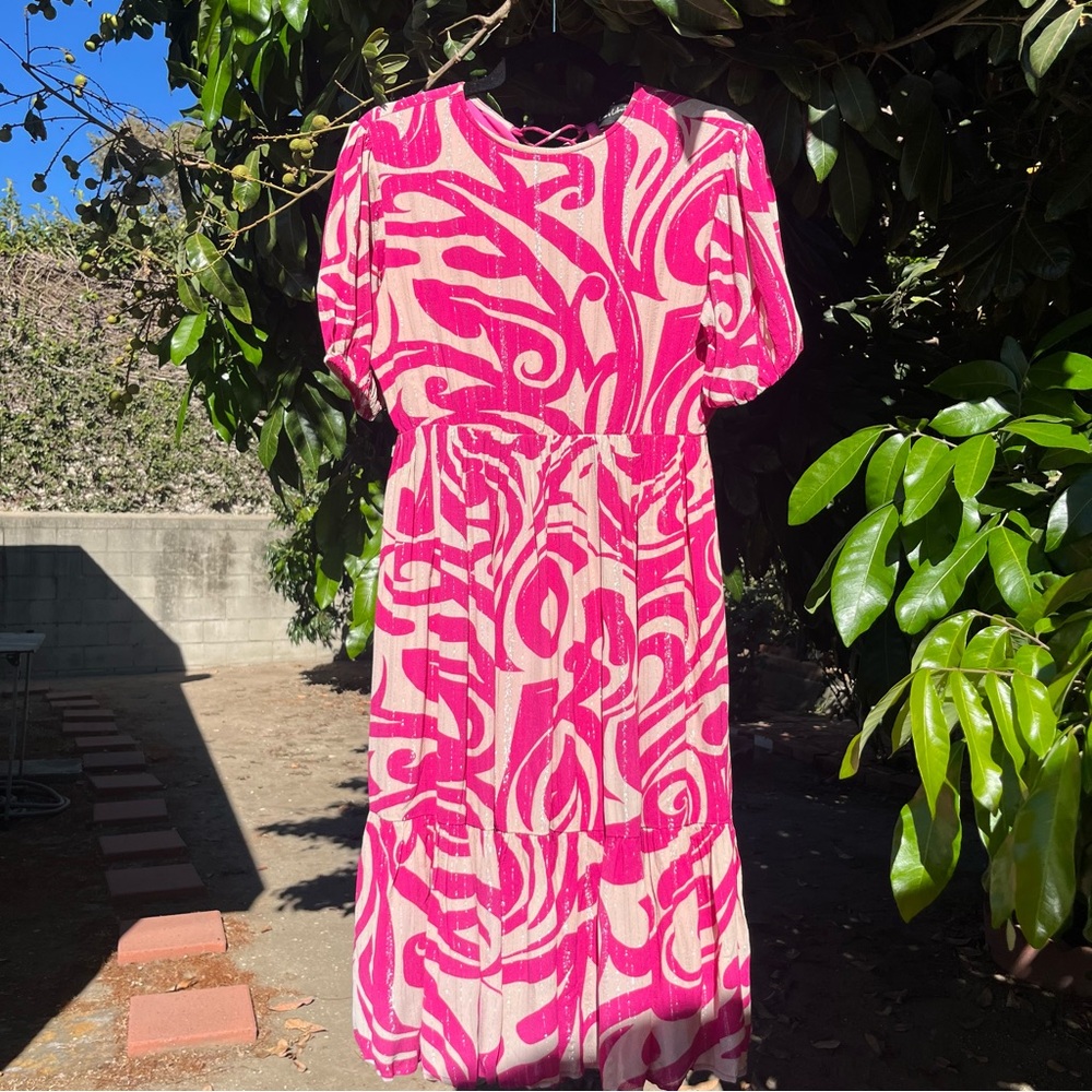 LOVE & LIBERATION pink tan scroll print puff short sleeve‎ tiered midi dress